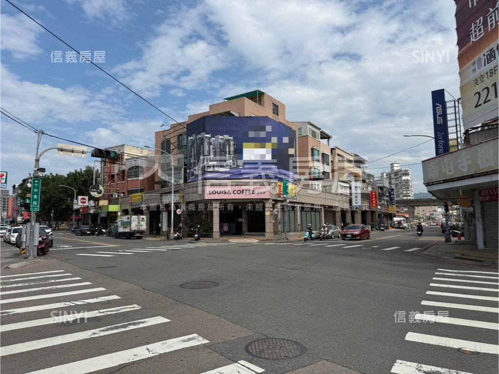 【東區】３角窗金店面房屋室內格局與周邊環境