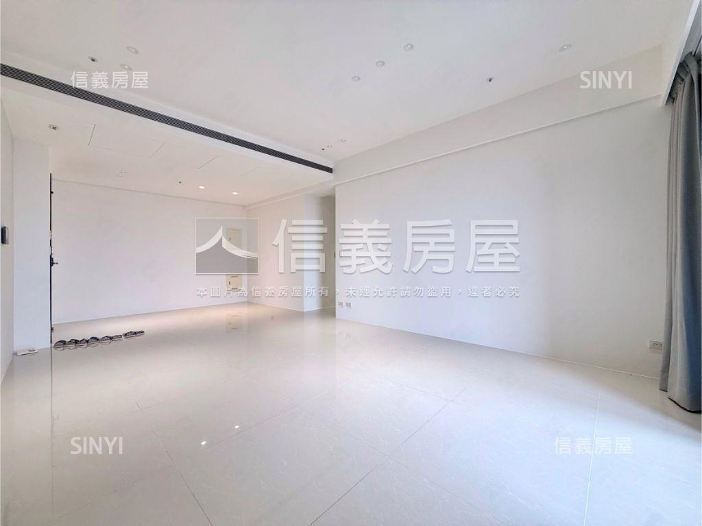 國賓帝王景觀四房雙車位房屋室內格局與周邊環境