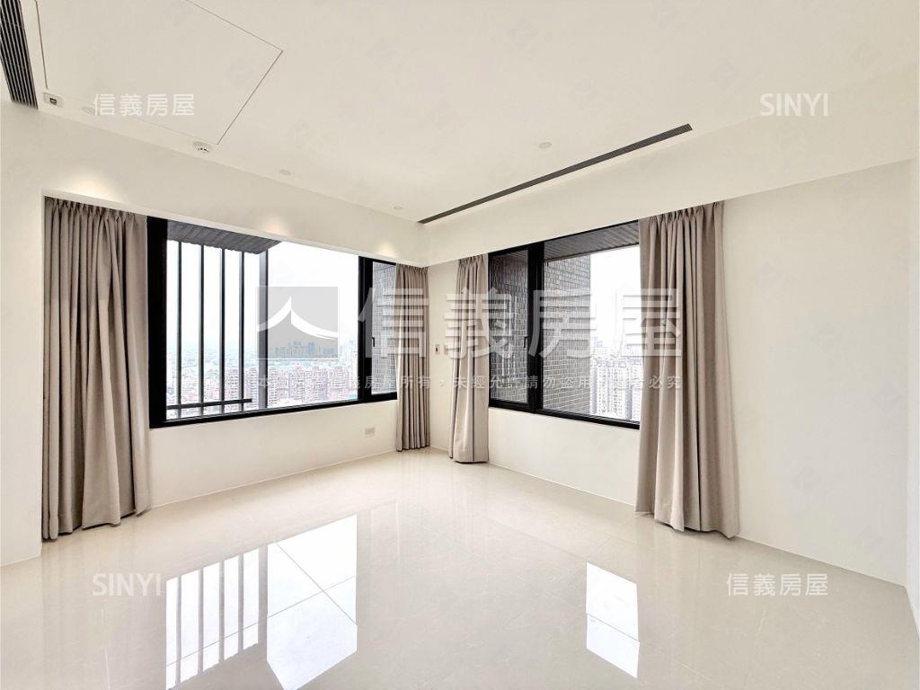 國賓帝王景觀四房雙車位房屋室內格局與周邊環境