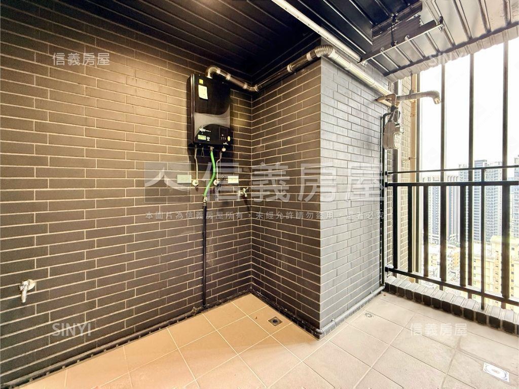 國賓帝王景觀四房雙車位房屋室內格局與周邊環境