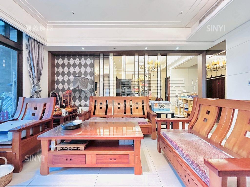 慕朵微風３房１室雙車位房屋室內格局與周邊環境