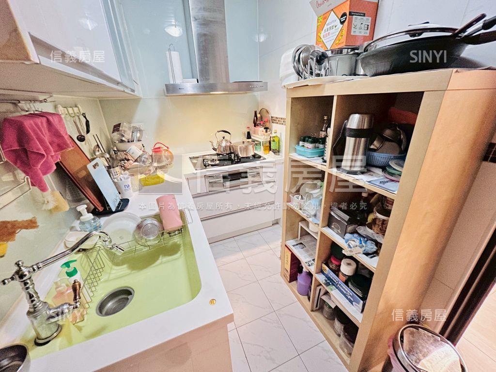 慕朵微風３房１室雙車位房屋室內格局與周邊環境