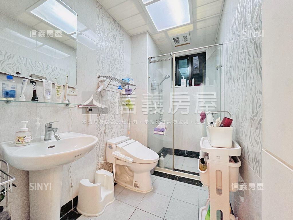 慕朵微風３房１室雙車位房屋室內格局與周邊環境