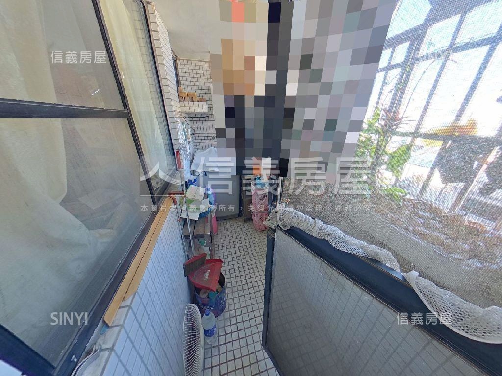 內新商圈三房平面車位房屋室內格局與周邊環境