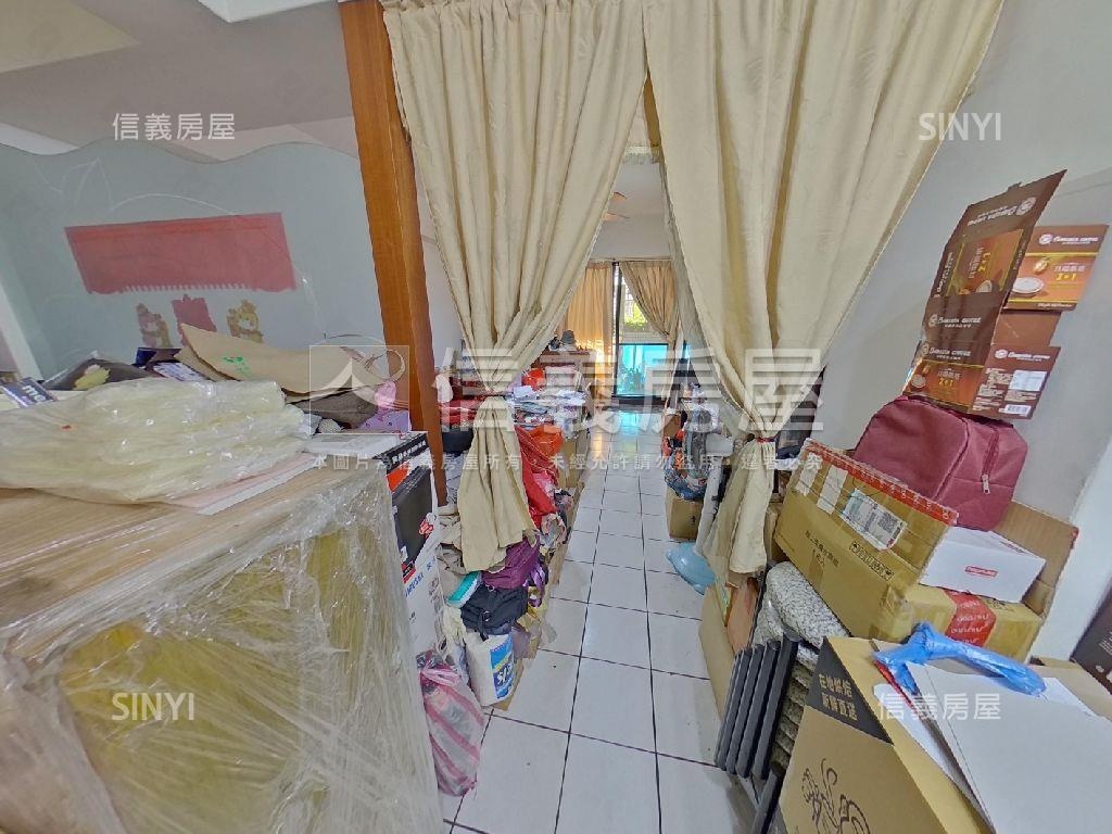 內新商圈三房平面車位房屋室內格局與周邊環境