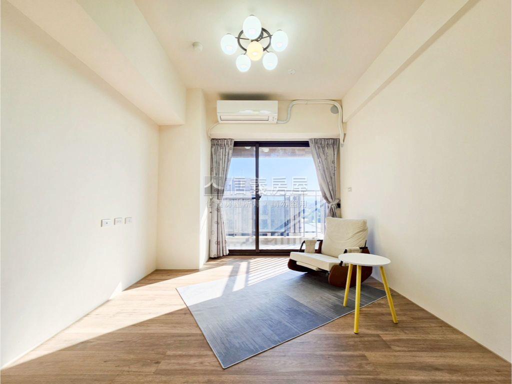 新屋齡｜彩彩棠三房車位房屋室內格局與周邊環境