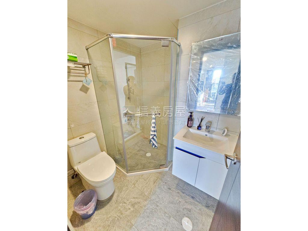 新屋齡｜彩彩棠三房車位房屋室內格局與周邊環境