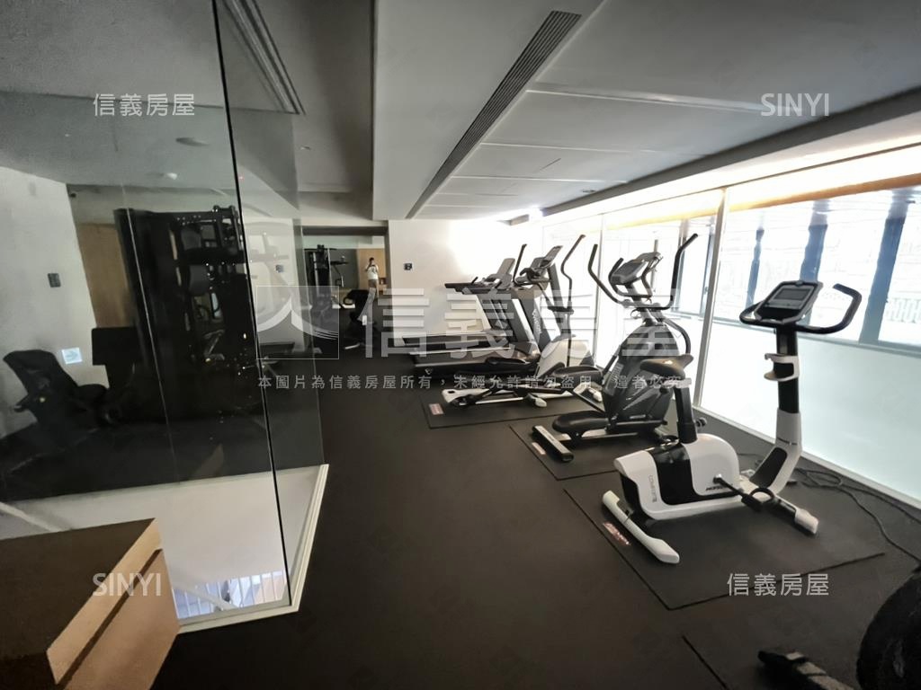 青耘稀有釋出精品車位宅讚房屋室內格局與周邊環境