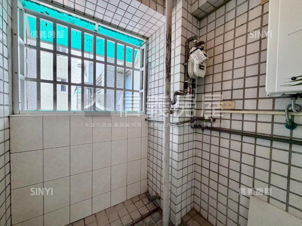 大林新城屋況好大兩房平車房屋室內格局與周邊環境