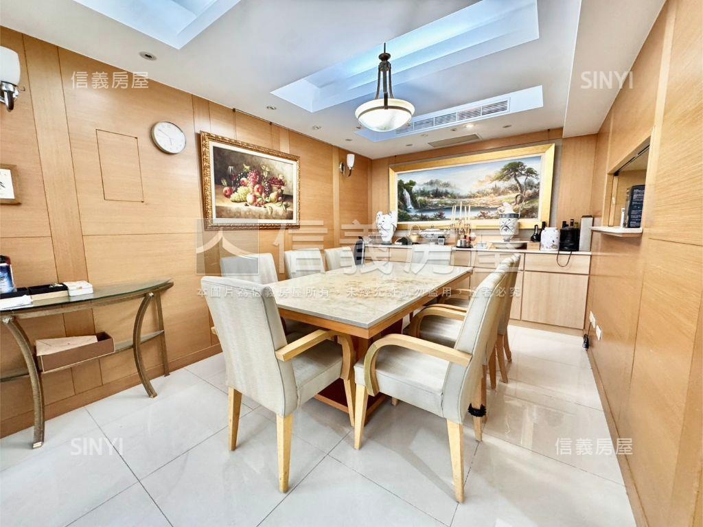 法國臻品公園高樓大三房房屋室內格局與周邊環境