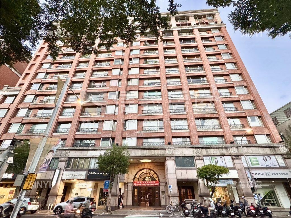 法國臻品公園高樓大三房房屋室內格局與周邊環境