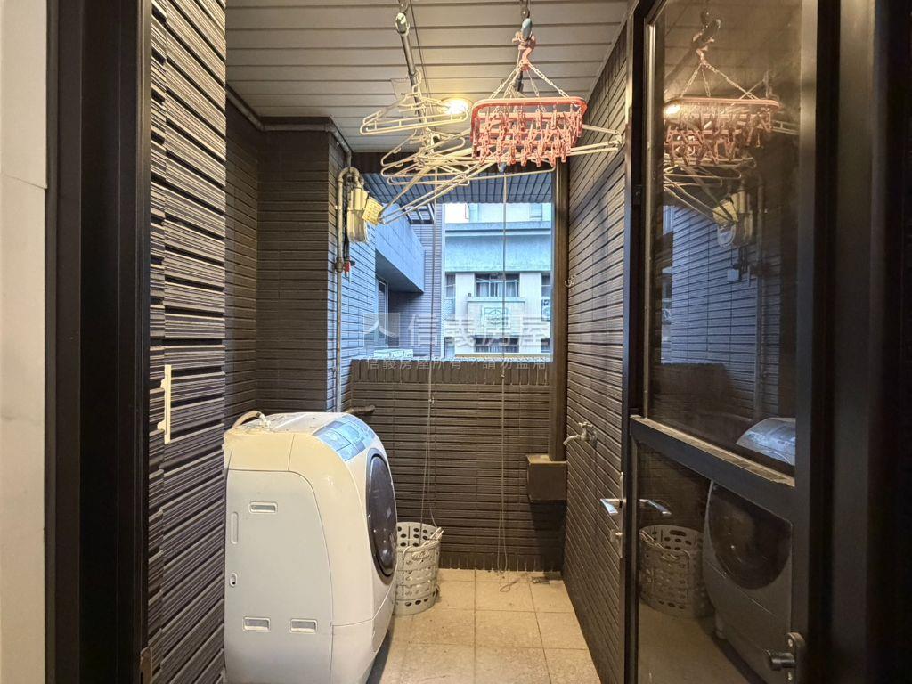 川普Ｇ３靜好正兩房房屋室內格局與周邊環境