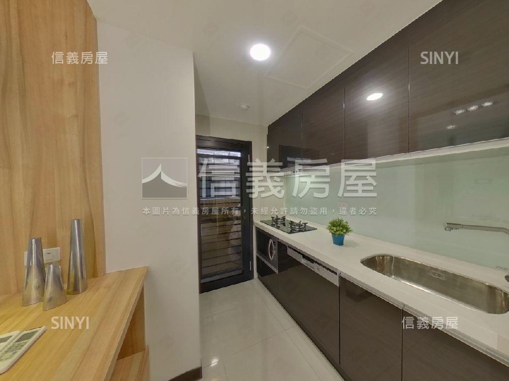 藝文中路麗思兩房車位房屋室內格局與周邊環境