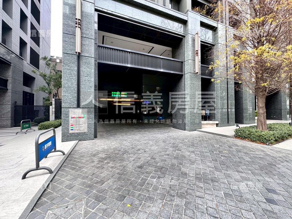 惠宇開朗精緻裝潢兩房車位房屋室內格局與周邊環境