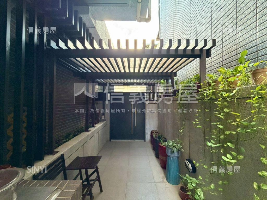★坐北朝南‧挑高精品美宅房屋室內格局與周邊環境