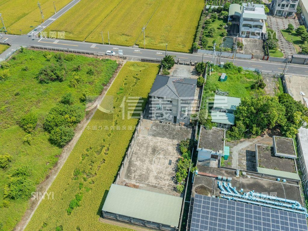 草屯８米活路百坪農舍豪邸房屋室內格局與周邊環境