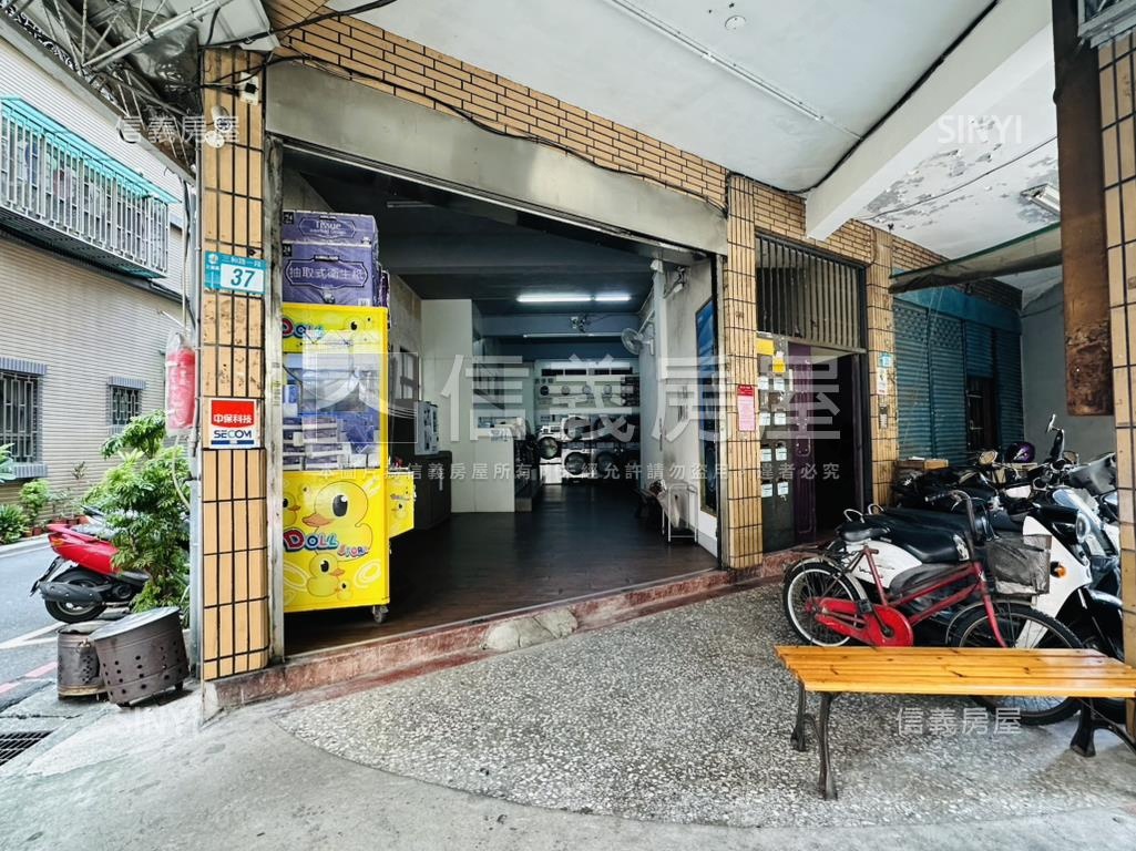 三和路上邊間收租店面房屋室內格局與周邊環境