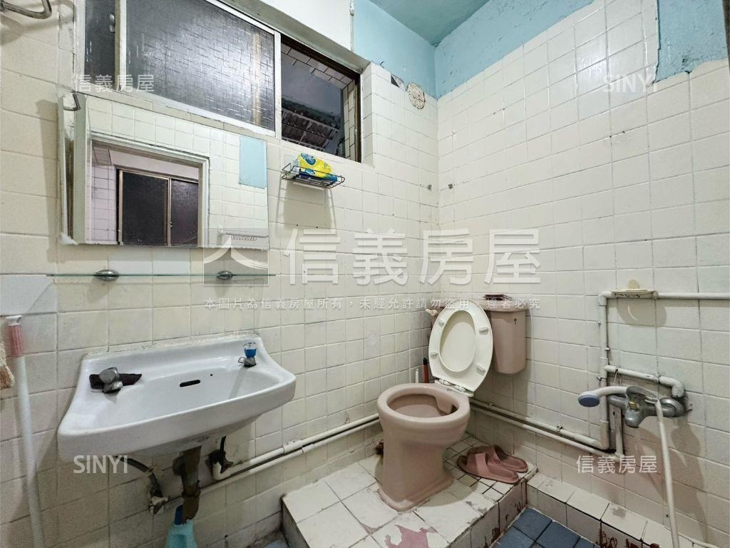 南一社區２樓房屋室內格局與周邊環境