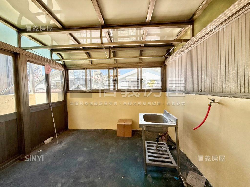 仁美學區透天房屋室內格局與周邊環境