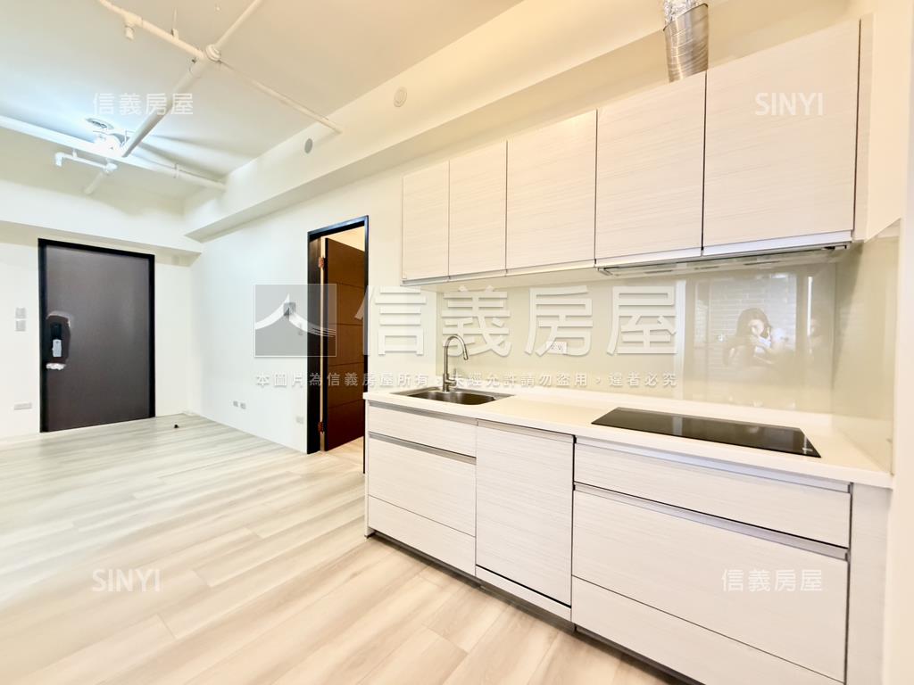 清景麟全新未住兩房兩衛房屋室內格局與周邊環境