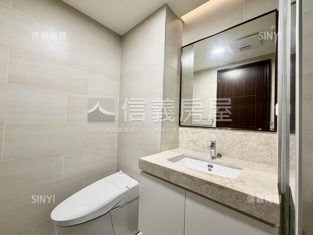 清景麟全新未住兩房兩衛房屋室內格局與周邊環境