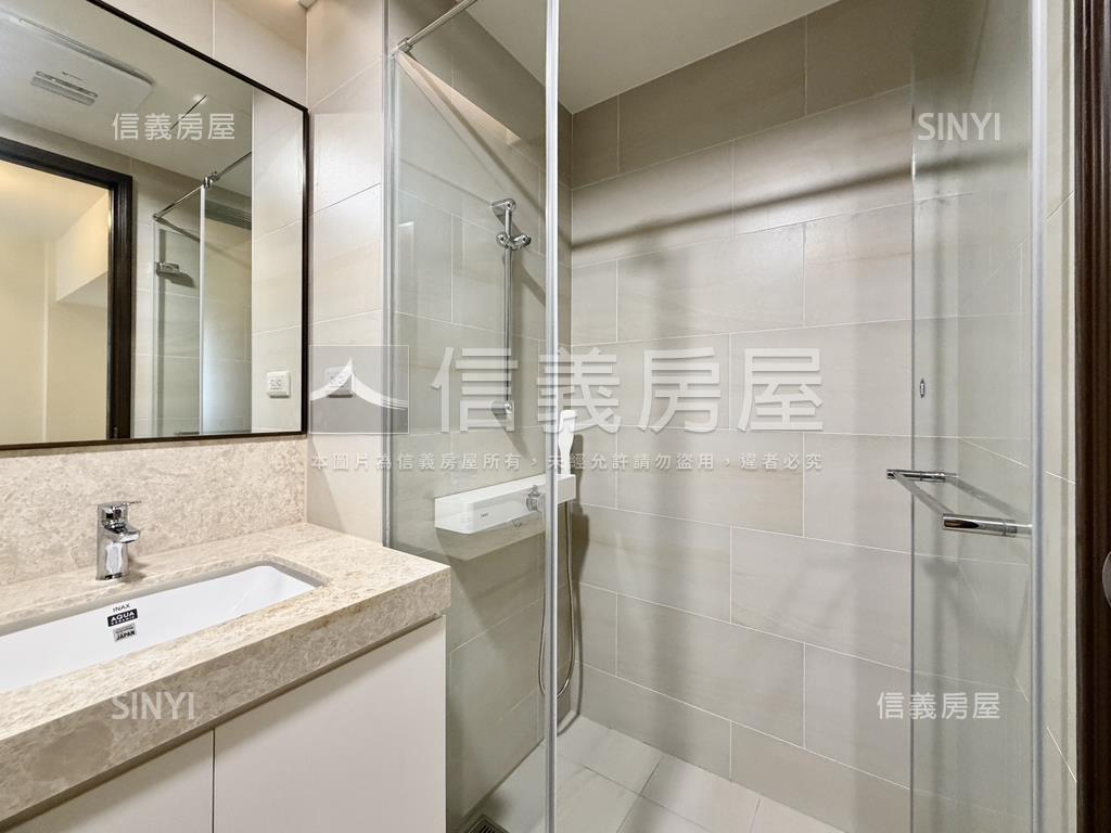 清景麟全新未住兩房兩衛房屋室內格局與周邊環境