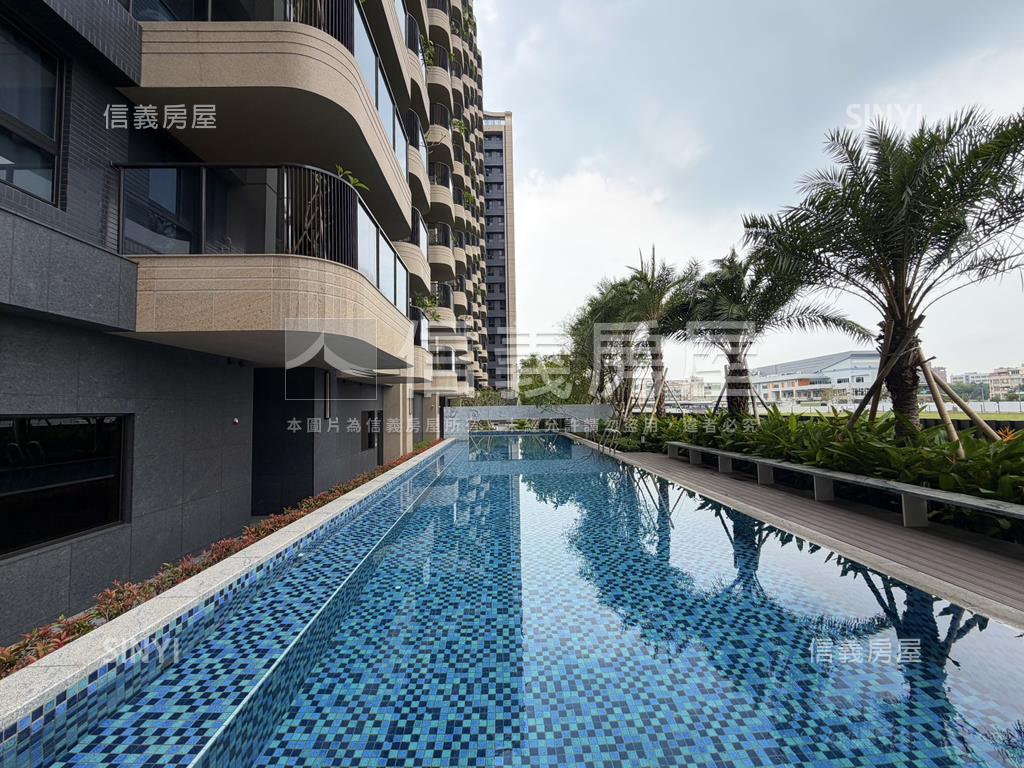 清景麟全新未住兩房兩衛房屋室內格局與周邊環境