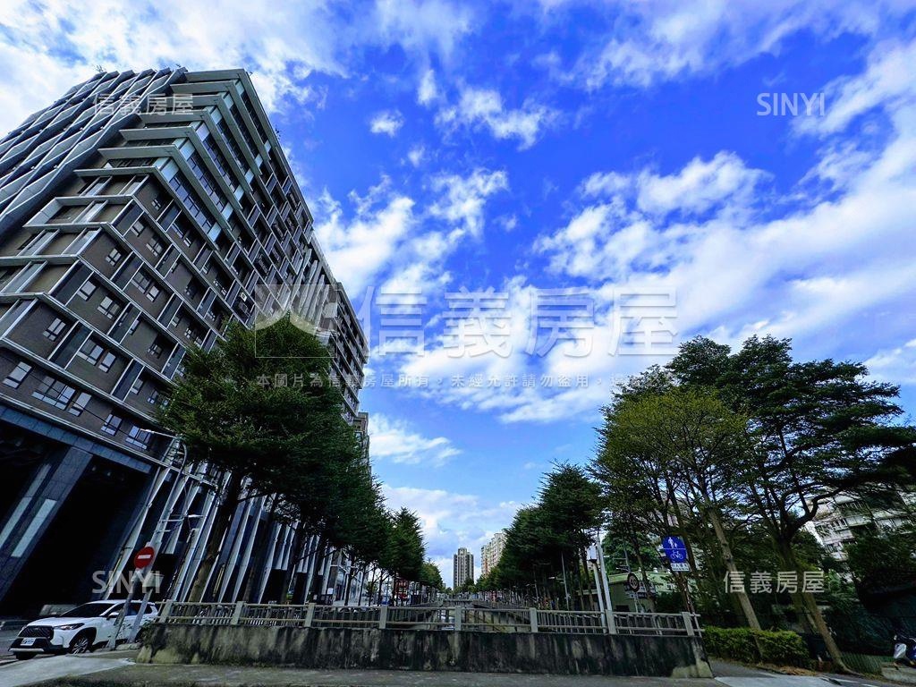 世界Ｗ‧Ａ棟高樓景觀房屋室內格局與周邊環境