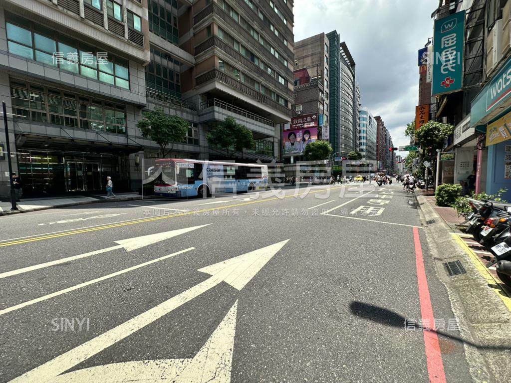 永安捷運★低總價小資店面房屋室內格局與周邊環境