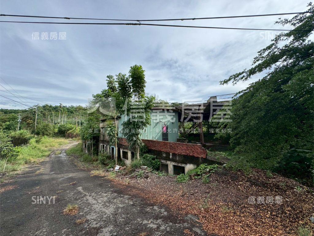 梅山過山段農牧用地１房屋室內格局與周邊環境