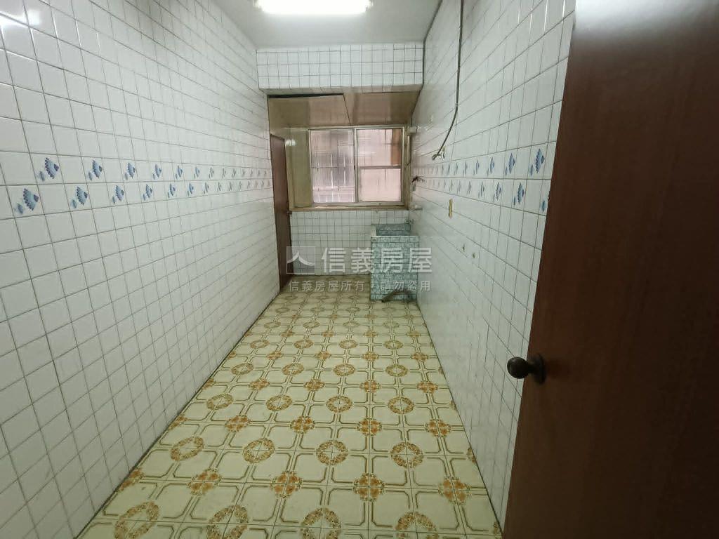 觀光街方正公寓房屋室內格局與周邊環境