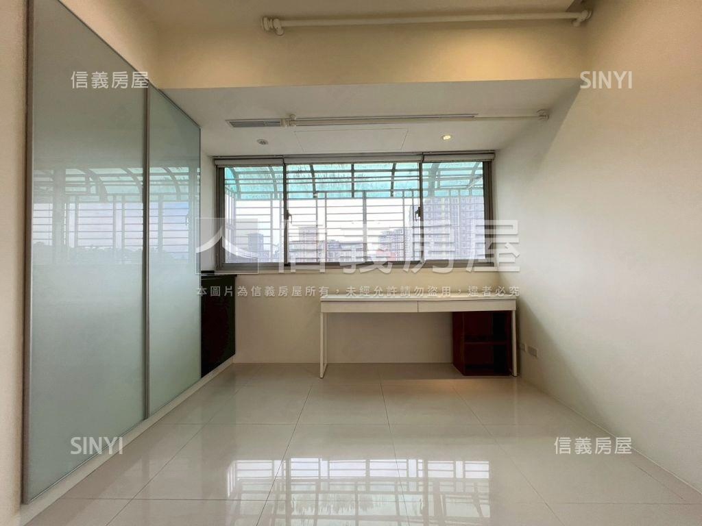 公園第一排視野亮采居房屋室內格局與周邊環境