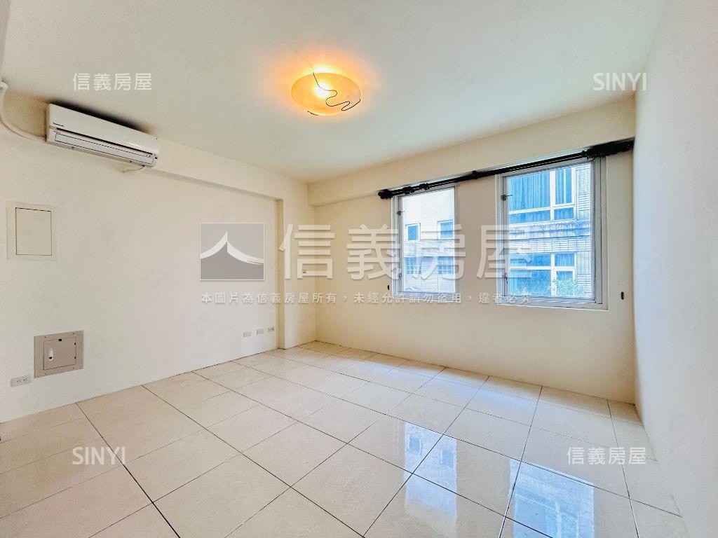 家樂福旁百川地中海別墅房屋室內格局與周邊環境
