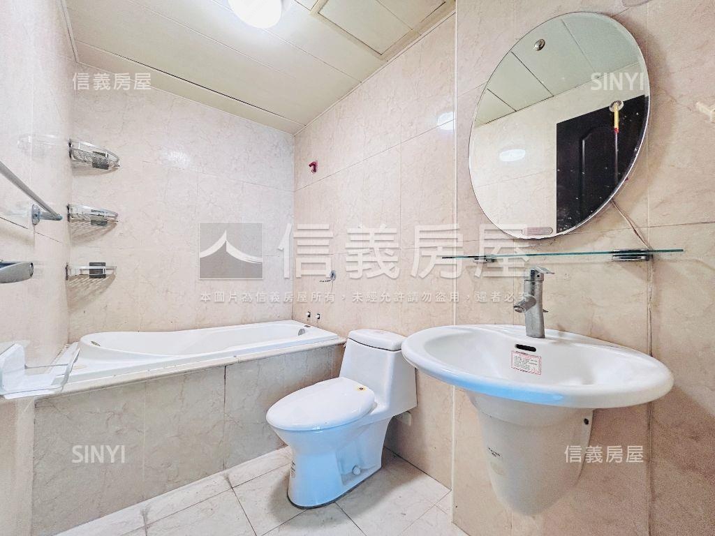 家樂福旁百川地中海別墅房屋室內格局與周邊環境