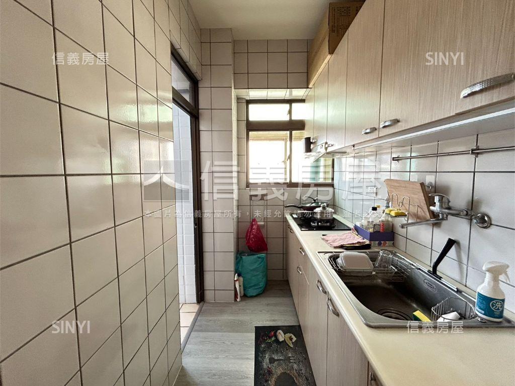 ＡＩ園區低總價三房＋車房屋室內格局與周邊環境