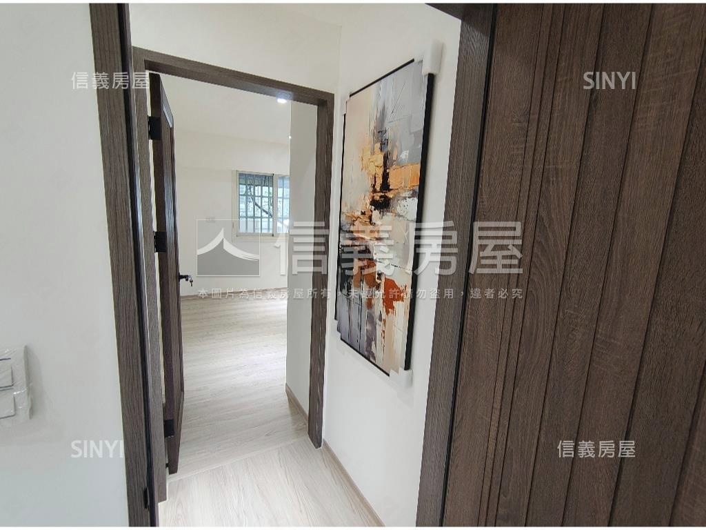 全新裝潢華廈房屋室內格局與周邊環境
