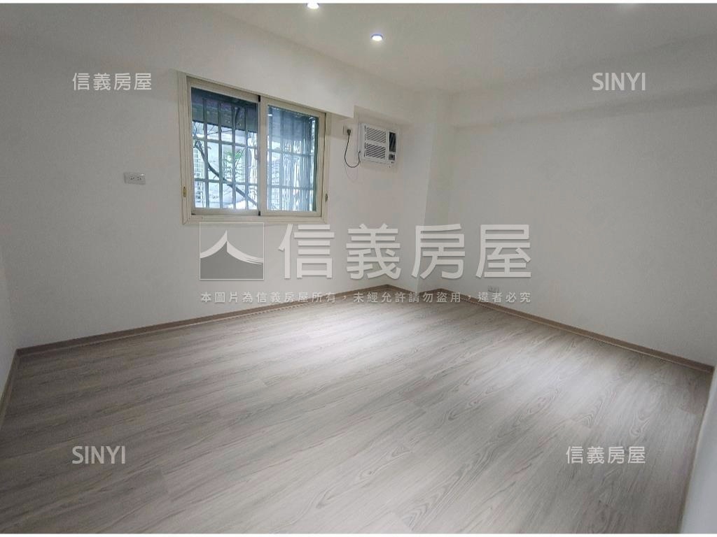 全新裝潢華廈房屋室內格局與周邊環境