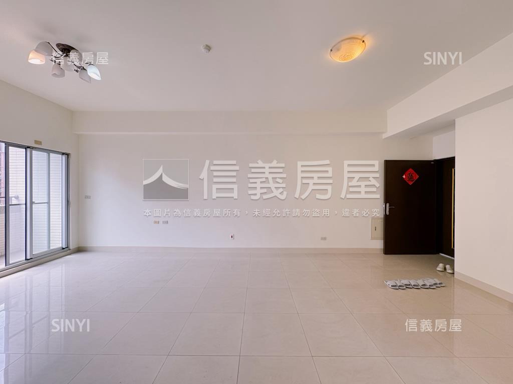 【左營世運】高樓四房平車房屋室內格局與周邊環境