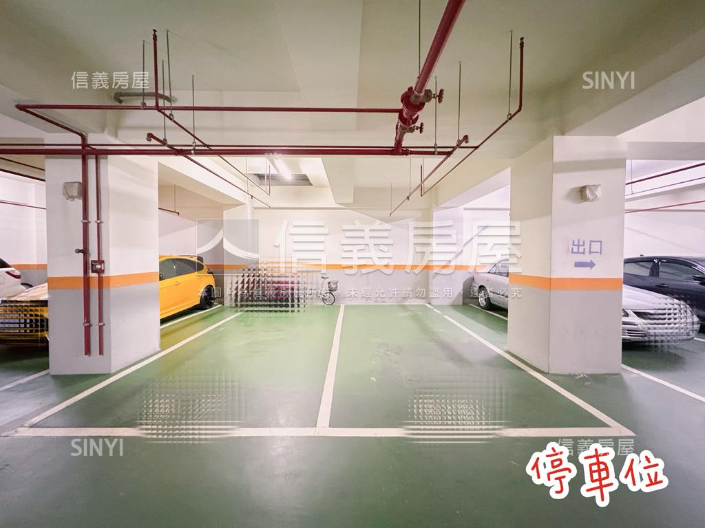 【左營世運】高樓四房平車房屋室內格局與周邊環境