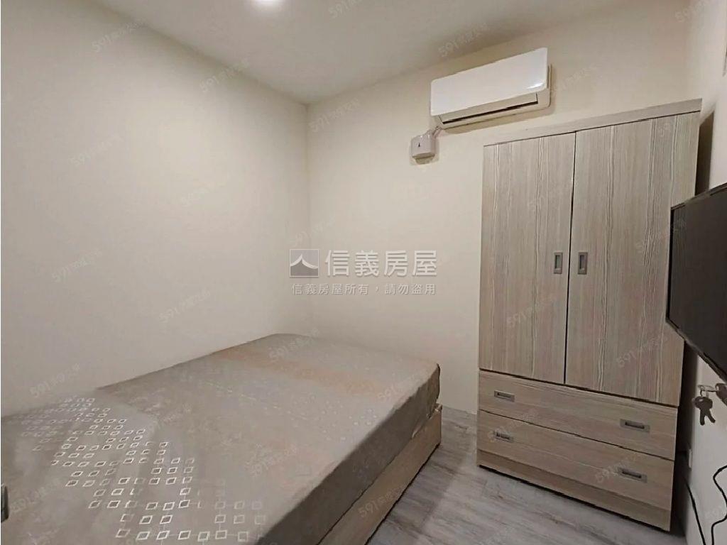 蘆洲監理站二樓有頂加房屋室內格局與周邊環境