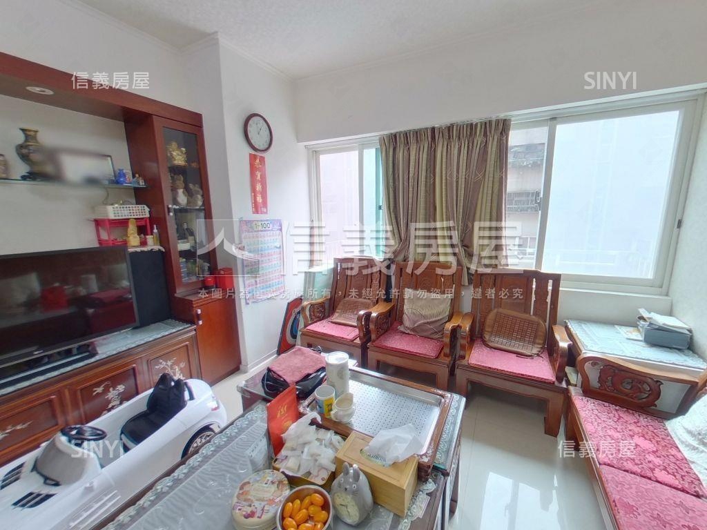 國泰名人後棟三房房屋室內格局與周邊環境