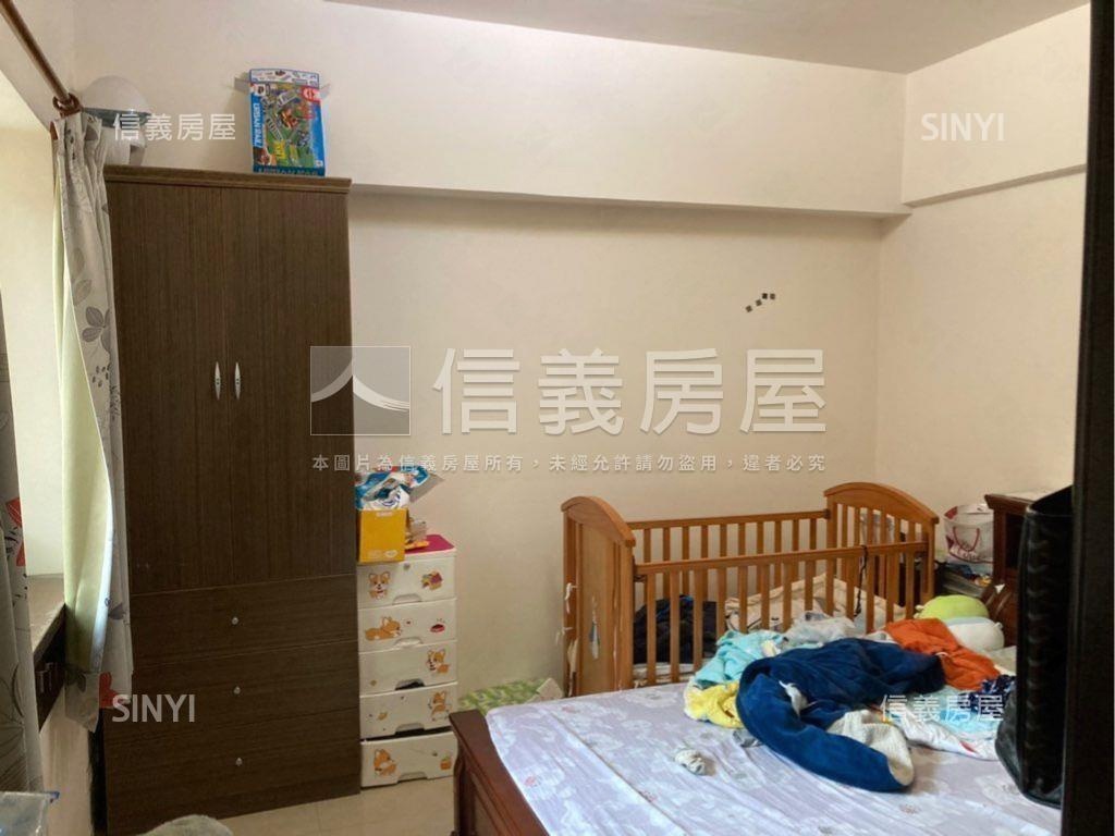 國泰名人後棟三房房屋室內格局與周邊環境