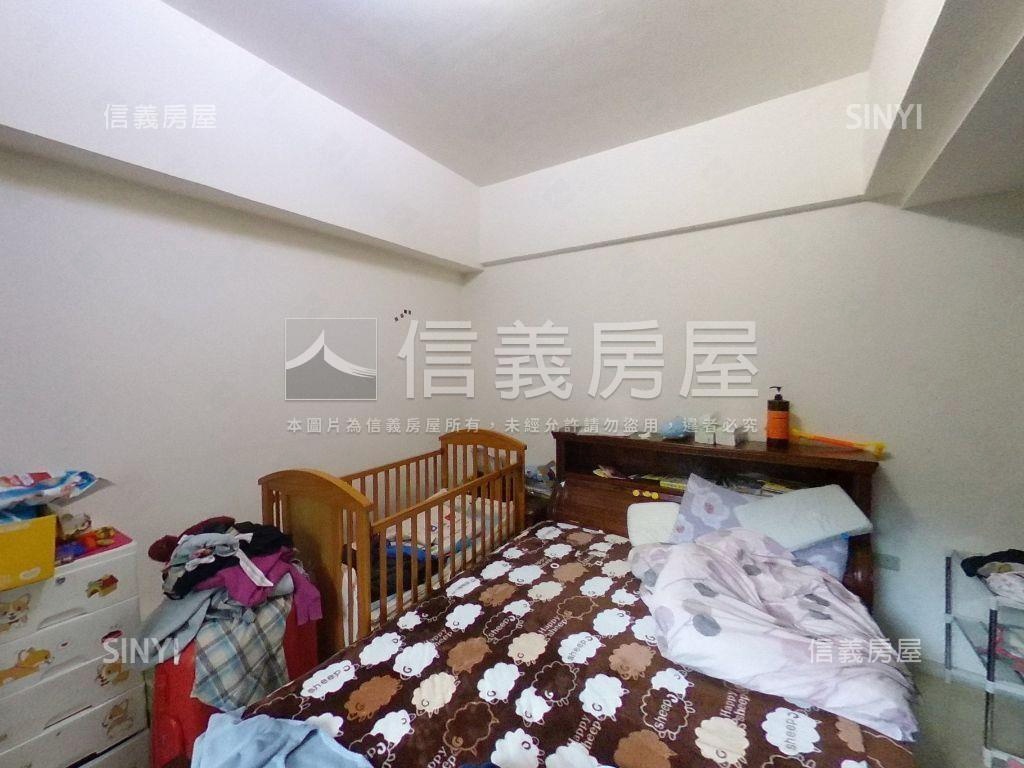 國泰名人後棟三房房屋室內格局與周邊環境