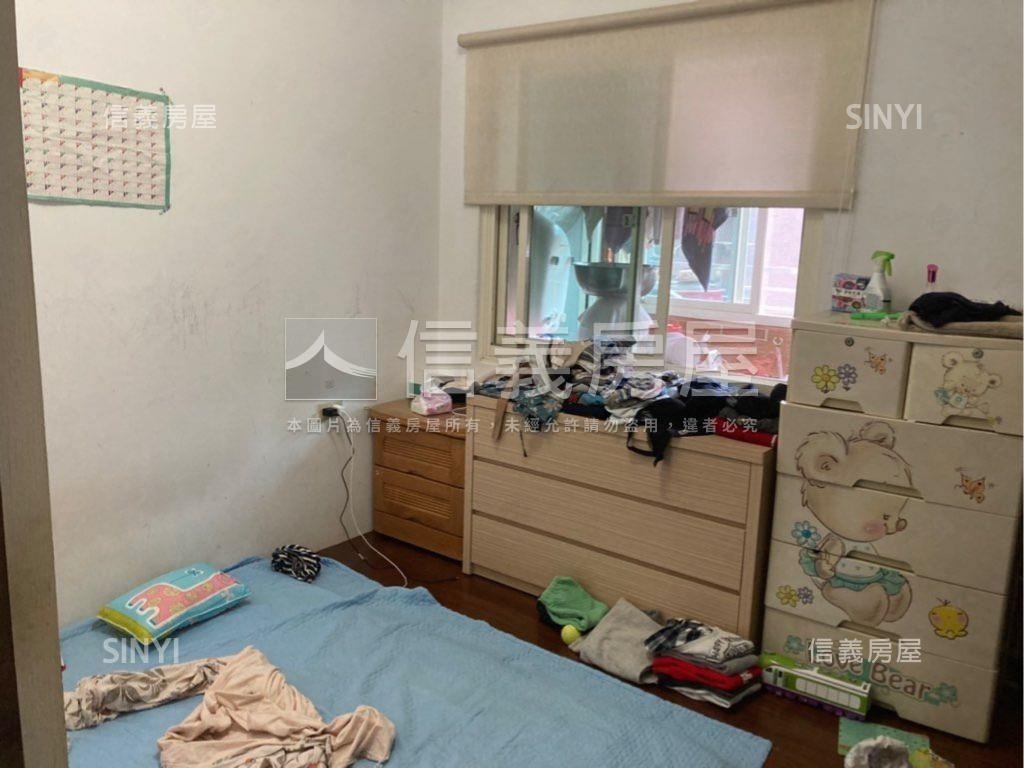 國泰名人後棟三房房屋室內格局與周邊環境