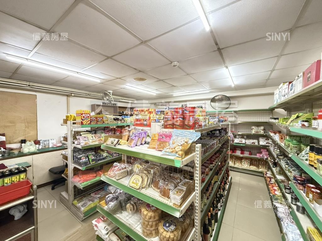 近未來捷運Ｇ２８黃金角店房屋室內格局與周邊環境
