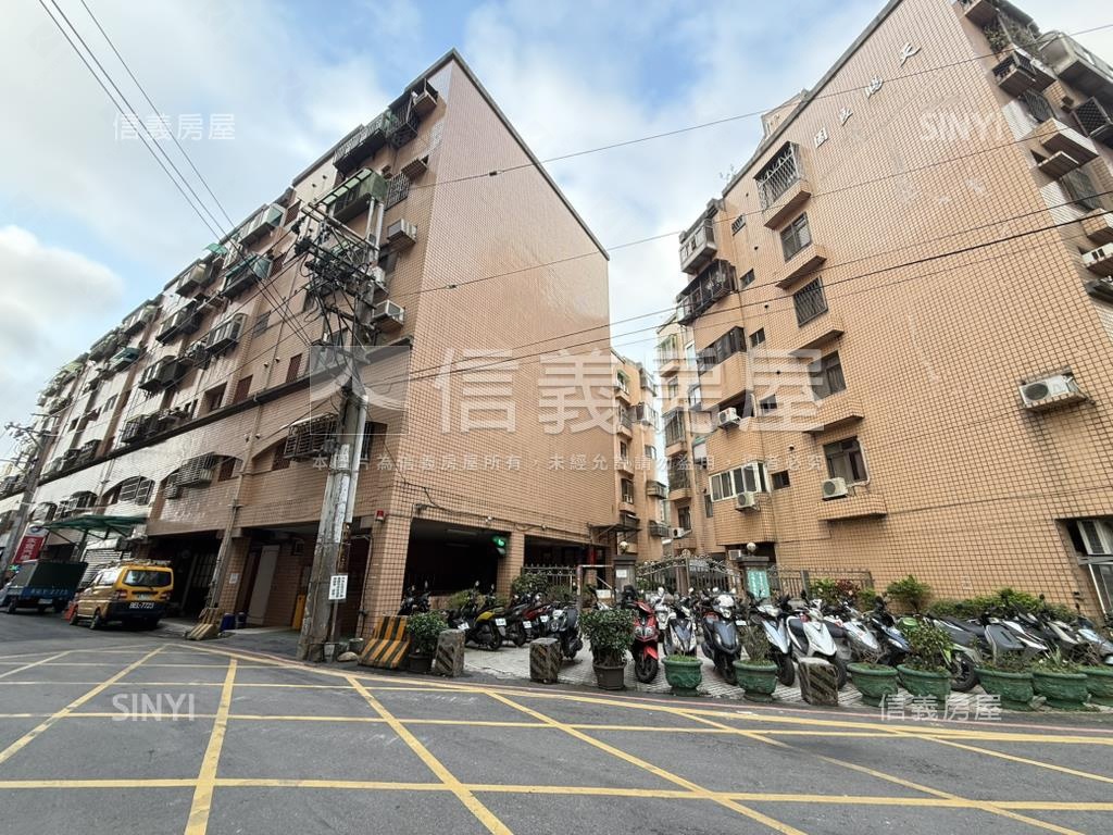 近未來捷運Ｇ２８黃金角店房屋室內格局與周邊環境