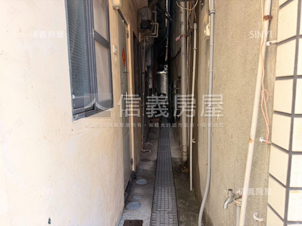 新民路正路店面角窗美透天房屋室內格局與周邊環境