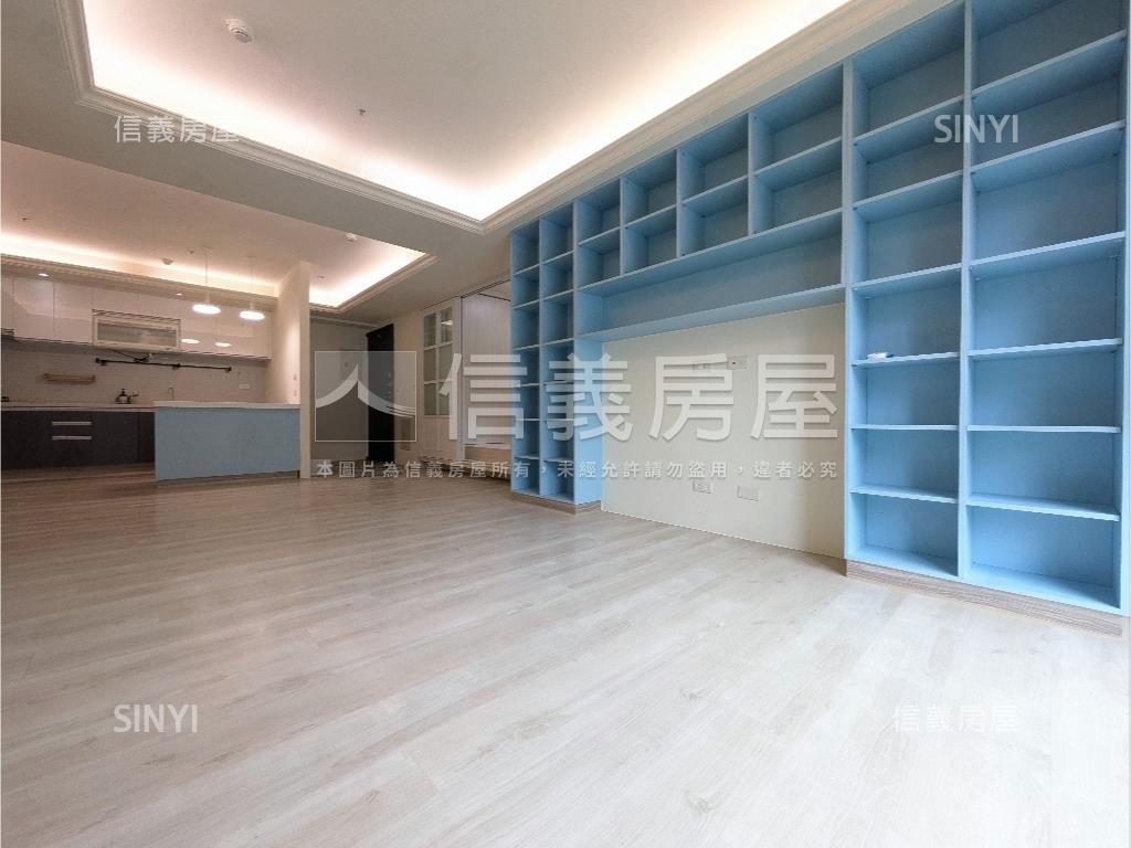 關新北歐高樓四房附雙車位房屋室內格局與周邊環境