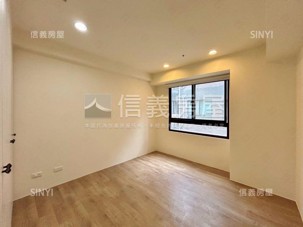 關新北歐高樓四房附雙車位房屋室內格局與周邊環境