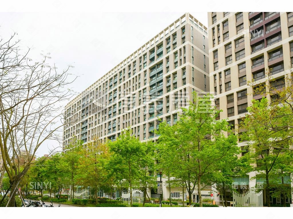 關新北歐高樓四房附雙車位房屋室內格局與周邊環境